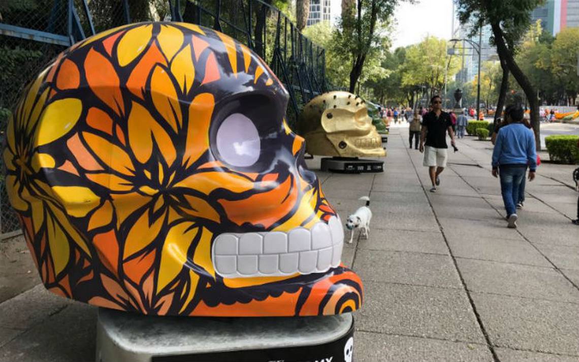 Dia de muertos à Mexico City : exposition mexicraneos 