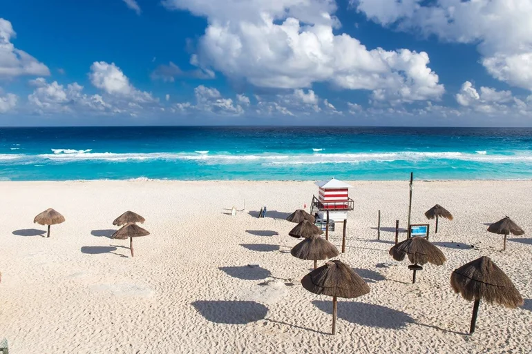 playa-delfines-cancun Best beaches in Mexico : Playa delfines Cancun